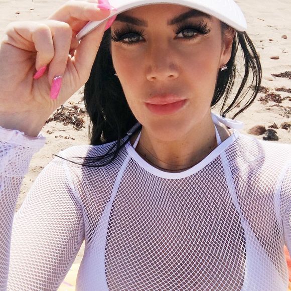 Meet your Posher, Sarah - Picture 1 of 1